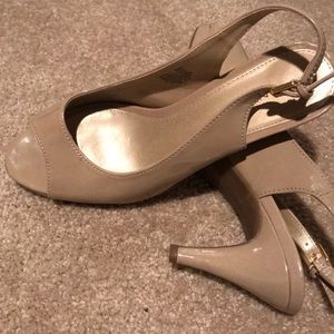 Bandolino Slingbacks